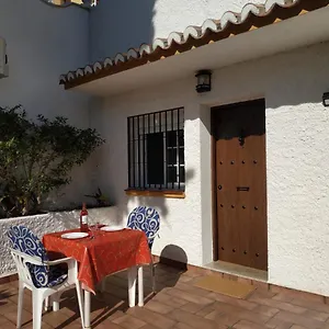 Encantador Apartamento-centrico-con Amplio Jardin , Torremolinos Spain